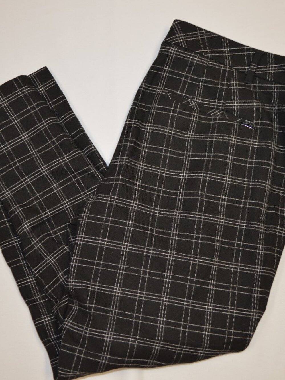 Women’s White House Black Market Slim Ankle Plaid Pants Size 12 Black White